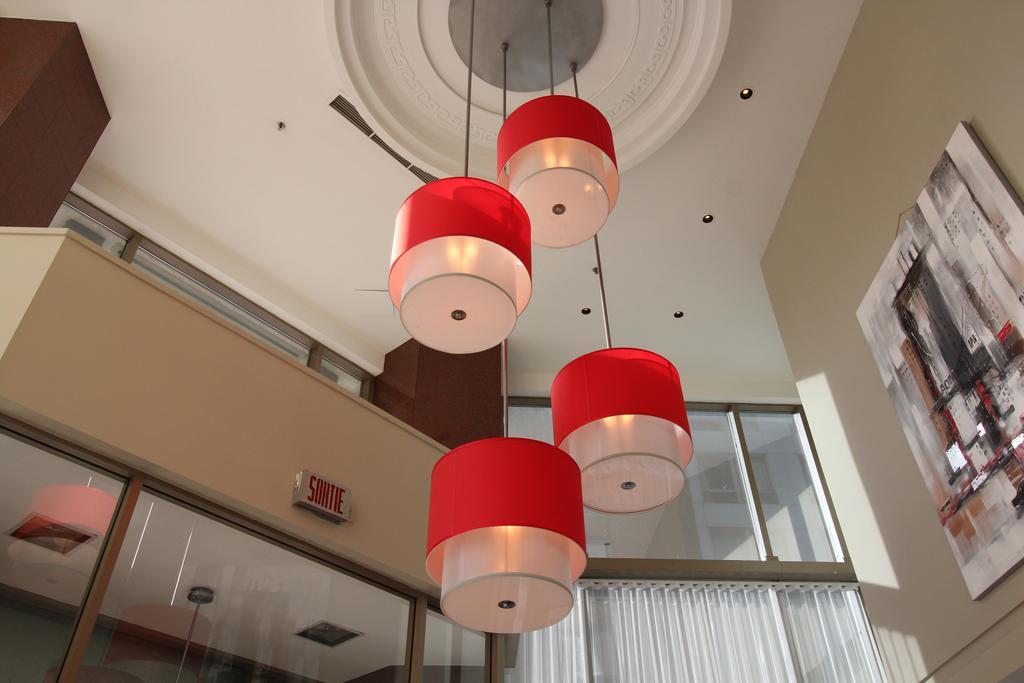 Hotel Chrome Montreal Centre-Ville Екстериор снимка